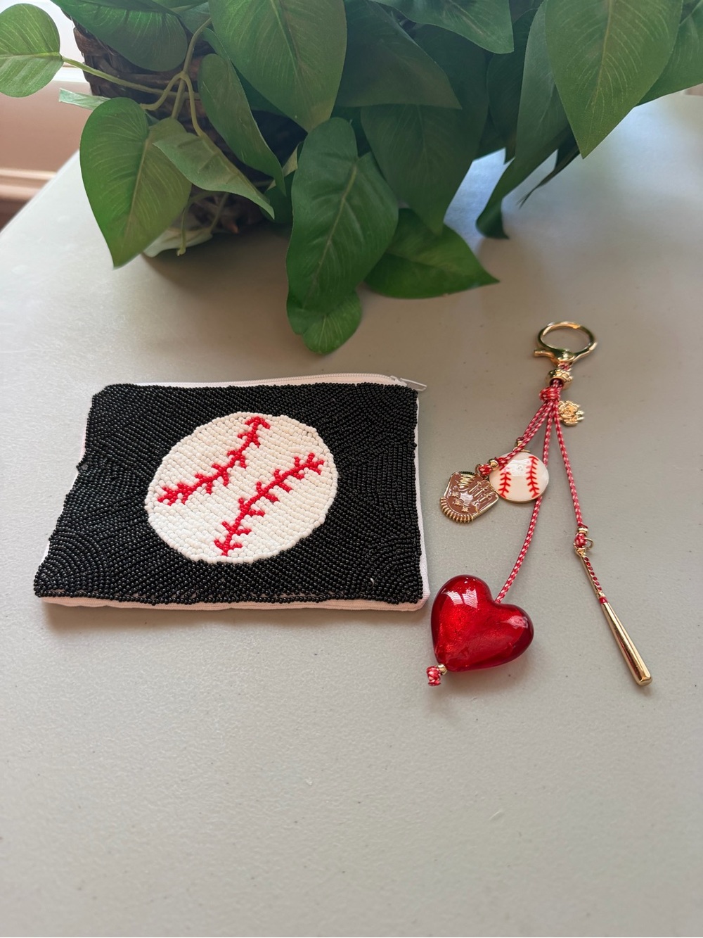 ⚾ NEW Cute Baseball-Themed Beaded Purse & Keychain Set! ⚾